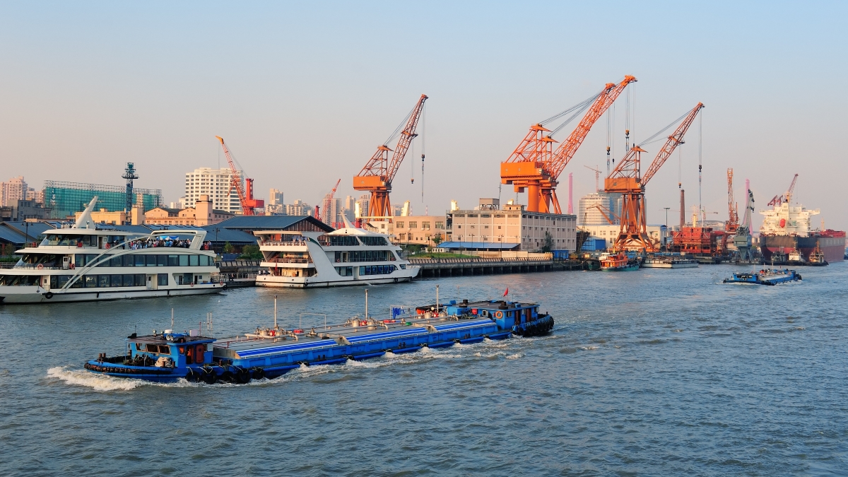 Pengiriman Cargo Jalur Laut